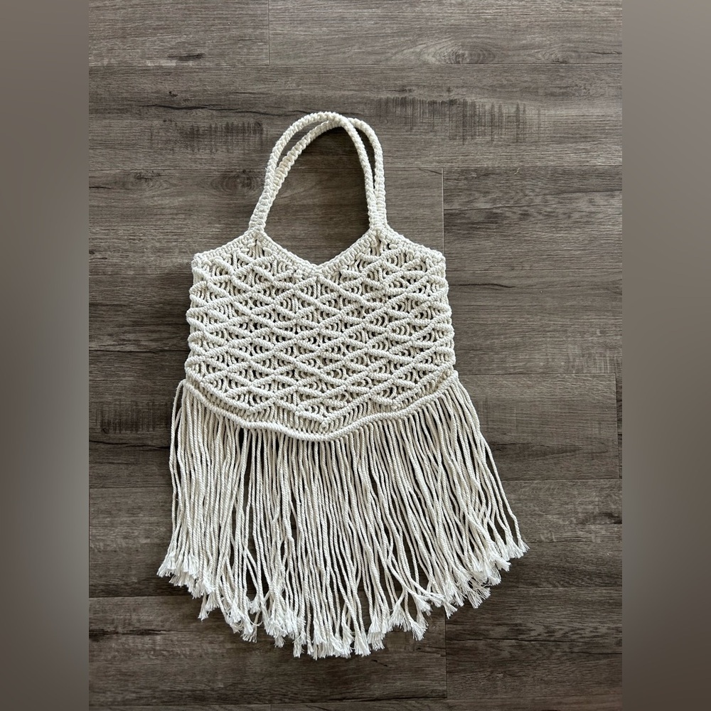 Lusana Resort Bag - Picture 5 of 7